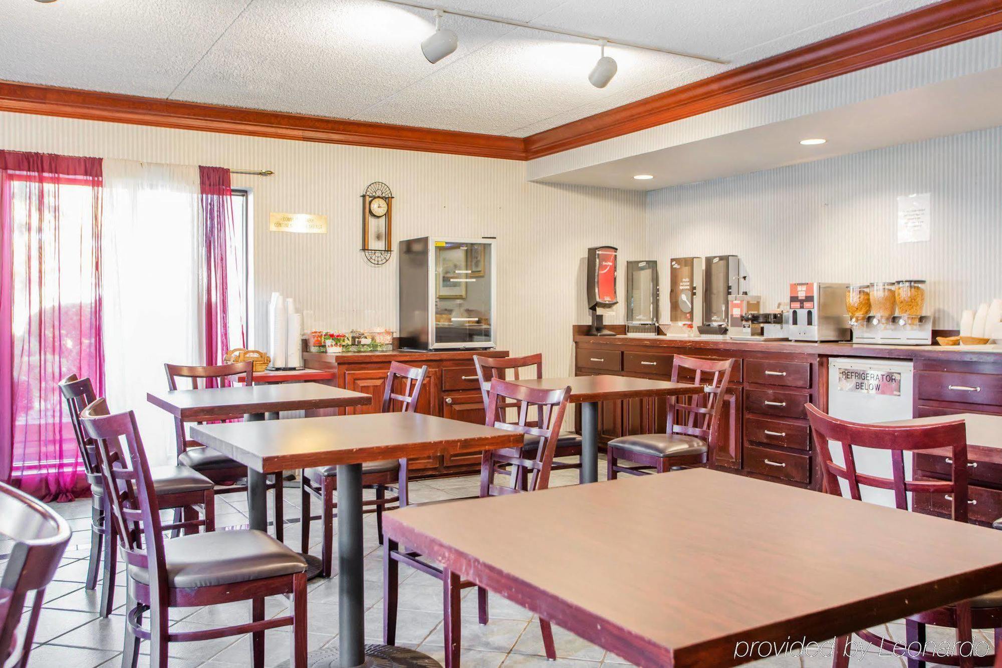 Hometowne Studios By Red Roof Egg Harbor-Atlantic City Airport Egg Harbor Township Exterior foto
